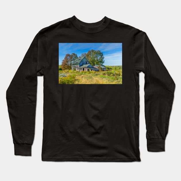 Abandoned House, Wentworth Valley, Nova Scotia Long Sleeve T-Shirt by kenmo